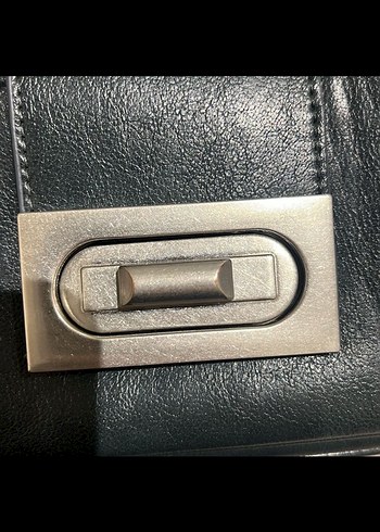 Tokalı Siyah Deri Kadın Çanta - Görsel 4