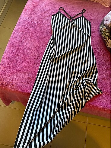 m Beden Siyah beyaz çizgili elbise