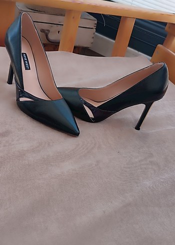 39 Beden SATILDI Siyah İnce Topuklu Kadın Stiletto