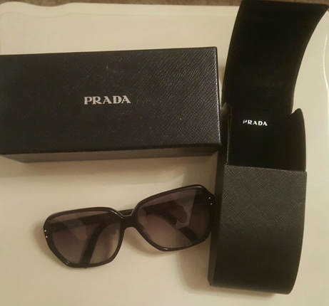 Prada gözlük 