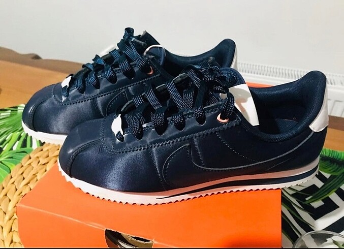 Nike Cortez