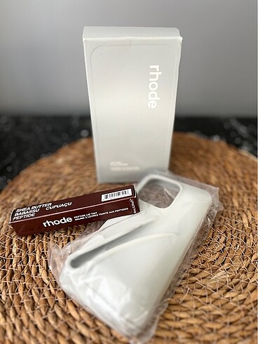 Rhode Lip Tint-espresso