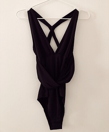 Sırt detaylı bodysuit