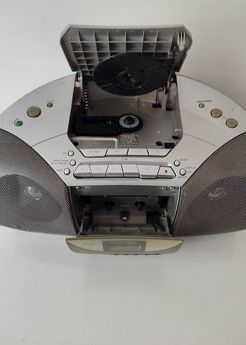 Sony Beyaz Gri Müzik Sistemi - Görsel 4