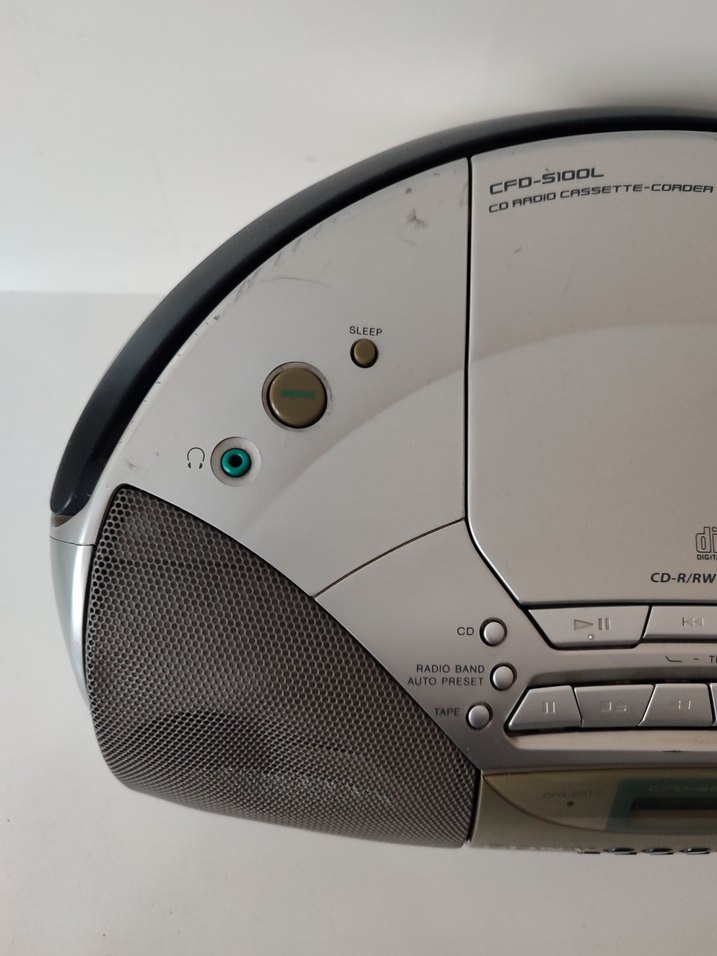 Sony Beyaz Gri Müzik Sistemi - Görsel 3