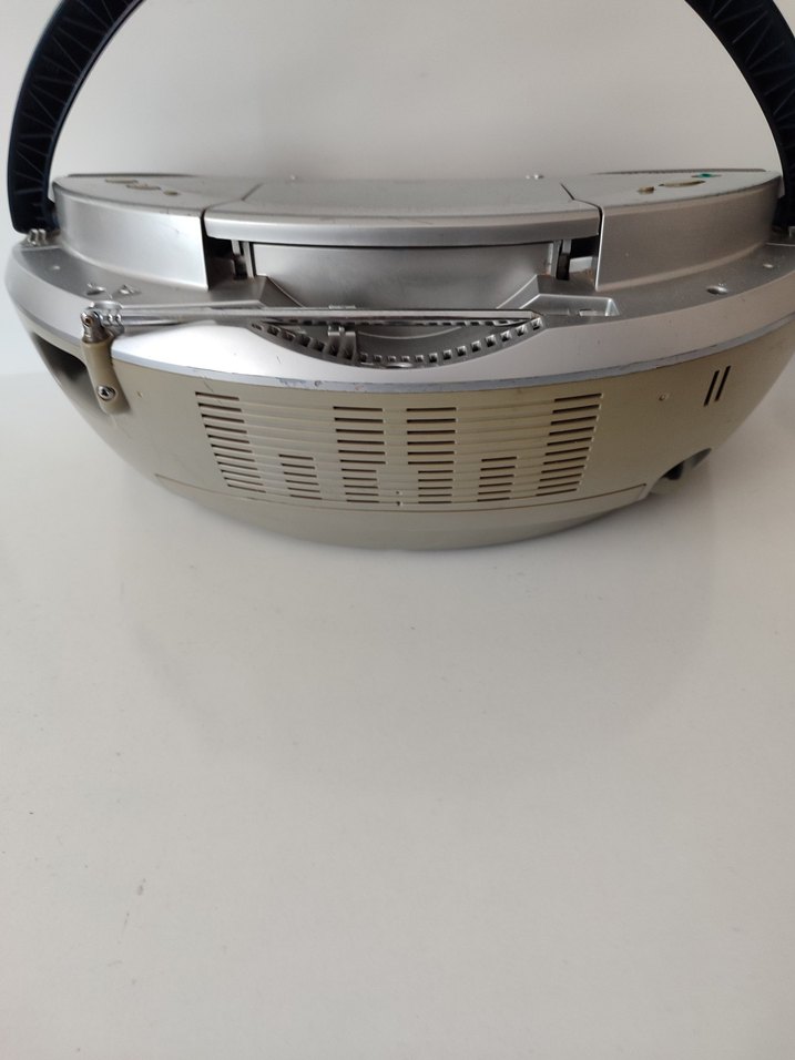 Sony Beyaz Gri Müzik Sistemi - Görsel 5