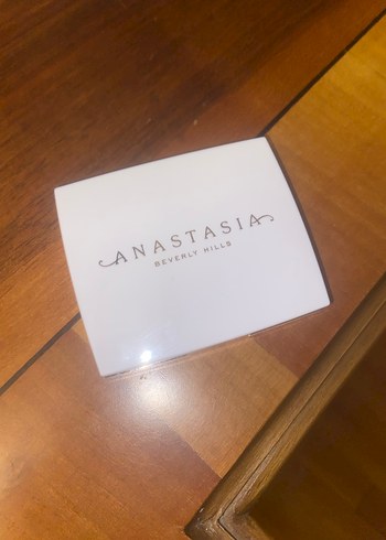 Anastasia Beverly Hills