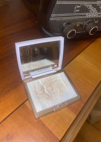 Anastasia Beverly Hills highlighter - Görsel 3