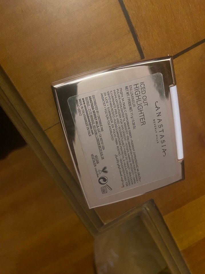 Anastasia Beverly Hills highlighter - Görsel 2