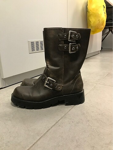 Zara bot