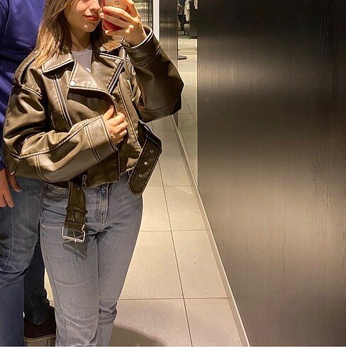 Zara Yeşil Deri Ceket
