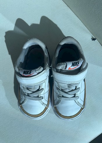 Nike Beyaz Nike Çocuk Spor Ayakkabı