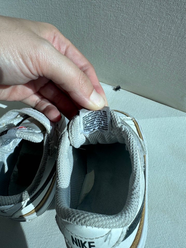 Beyaz Nike Çocuk Spor Ayakkabı - Görsel 4