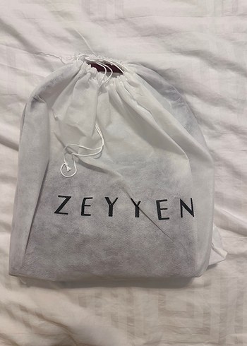 Zeyyen Bordo Parlak Deri Kadın Çanta - Görsel 2