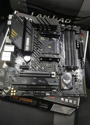 ASUS TUF GAMİNG B450 PRO GAMİNG ANAKART 