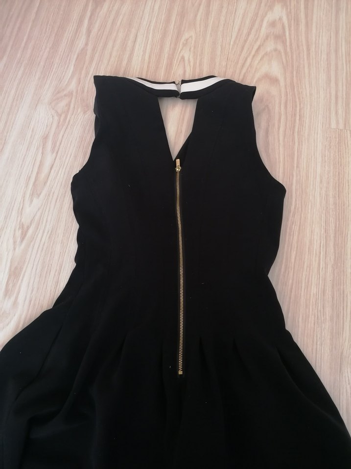 Siyah Beyaz V Yaka Mini Elbise - Görsel 5