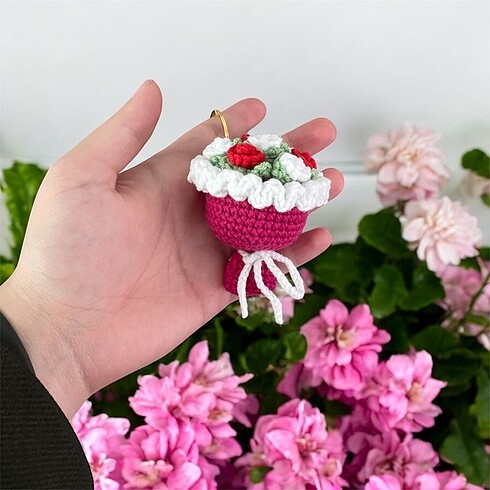 Beden beyaz Renk Buket anahtarlık amigurumi