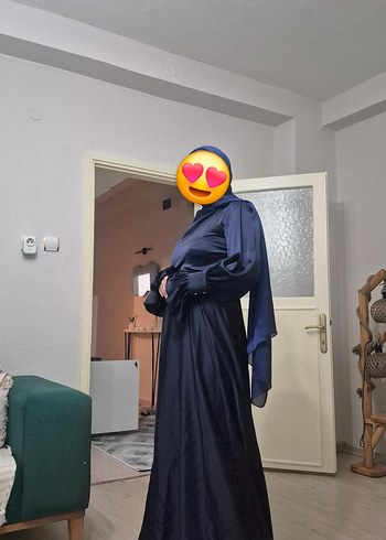 Diğer lacivert abiye