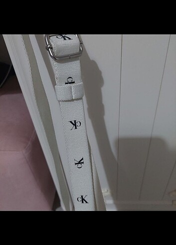 Calvin Klein Calvin klein canta