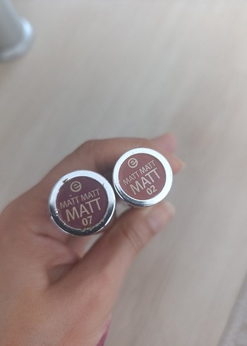 Essence Matt Mat Ruj 07 ve 02 no