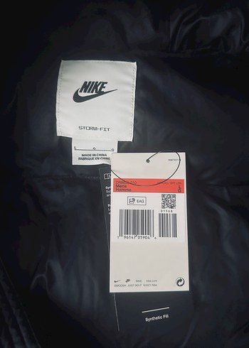 Nike Orjinal Sıfır Kapüşonlu Storm Fit Mont - Görsel 2