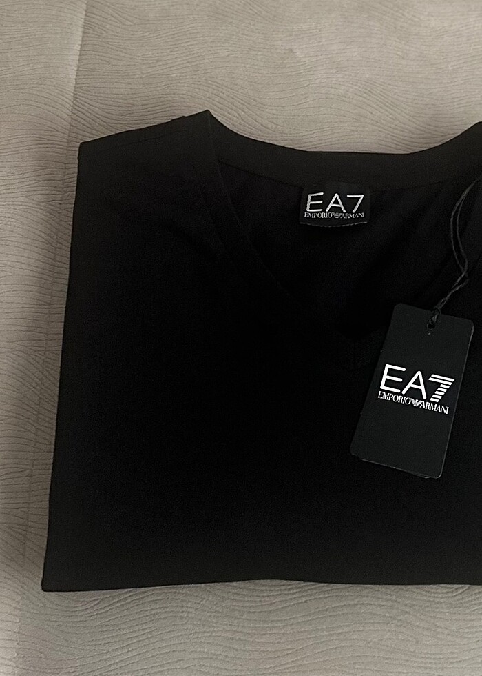 Emporio Armani EA7 Orjinal Sıfır Tişört - Görsel 3