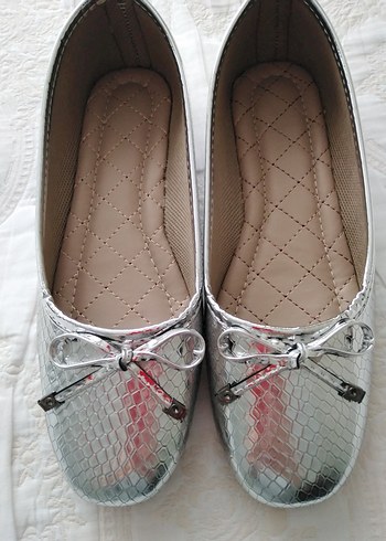 Gri Yılan Desenli Dolgu Topuk Kadın Babet - Görsel 3