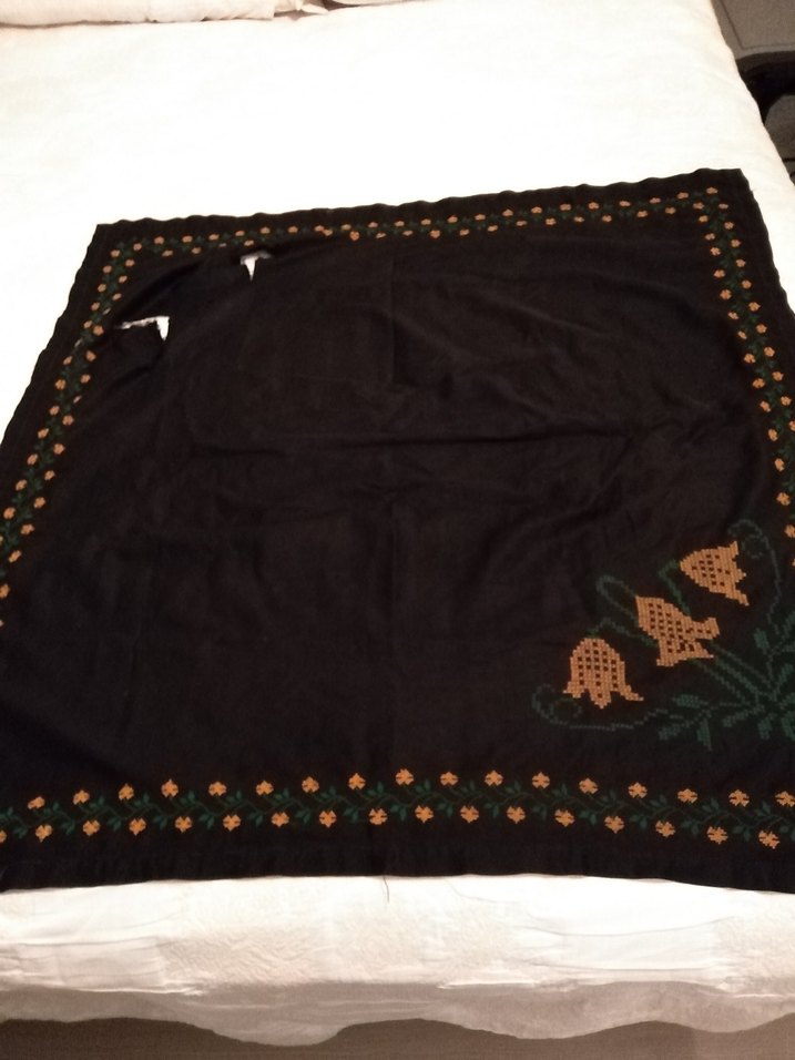 Değerlendirmelik kanaviçe Nakışlı Siyah Kumaş - Görsel 3