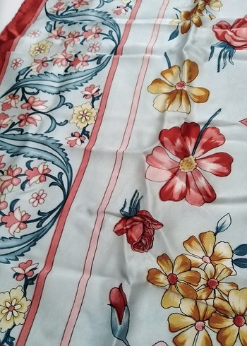 Armine ipek eşarp - Görsel 4