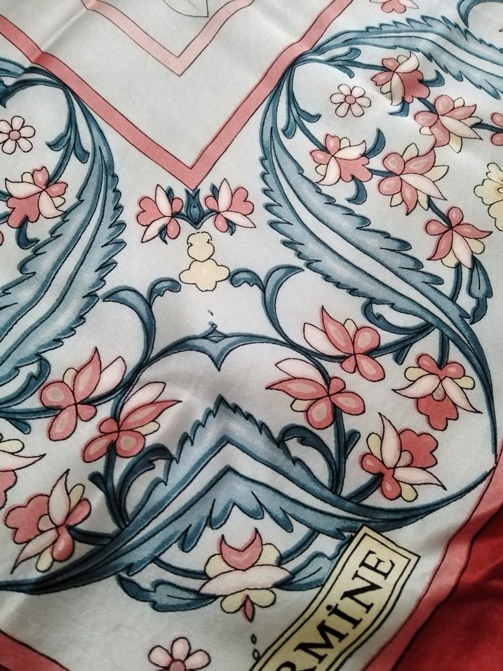 Armine ipek eşarp - Görsel 3