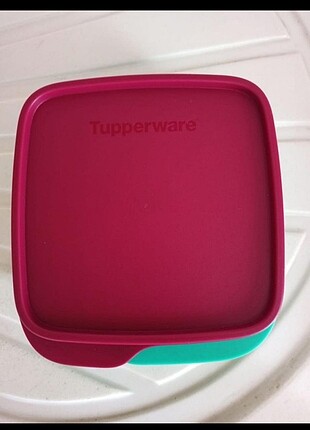 Tupperware saklama kabi orjinal,yeni