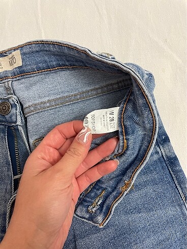 38 Beden mavi Renk Mavi jean