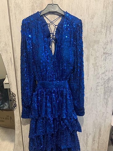 Saks mavi parıltılı elbise