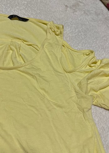 Sarı Pencereli Kısa Kollu Bluzu - Görsel 2