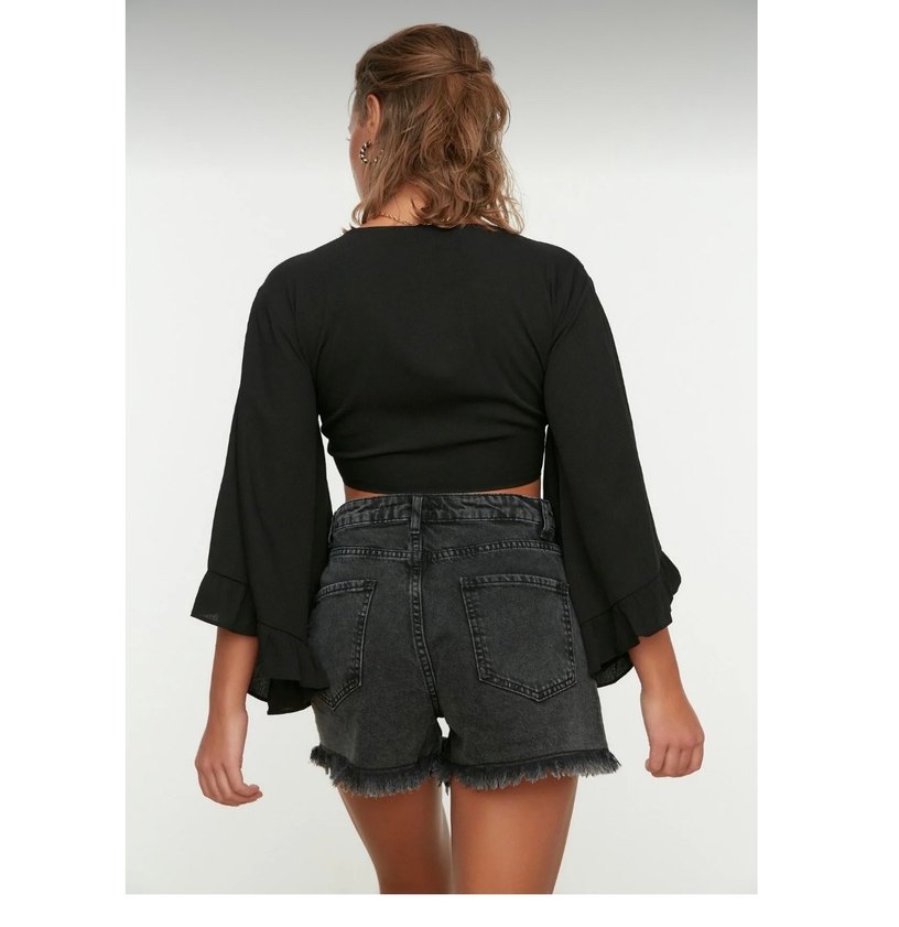 Siyah Bağlamalı Bluz - Görsel 3