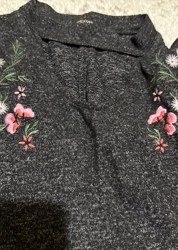 Gri Nakışlı Uzun Örgü Kazak - Görsel 2