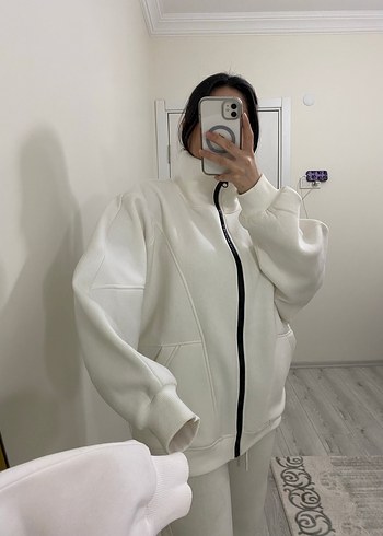 Yüksek Yakalı Beyaz Fermuarlı Kadın Ceket - Görsel 5