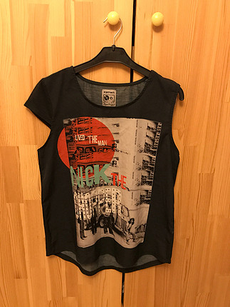 özel günlere uygun şık tshirt