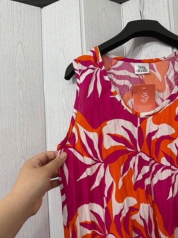42 Beden Askılı otantik elbise