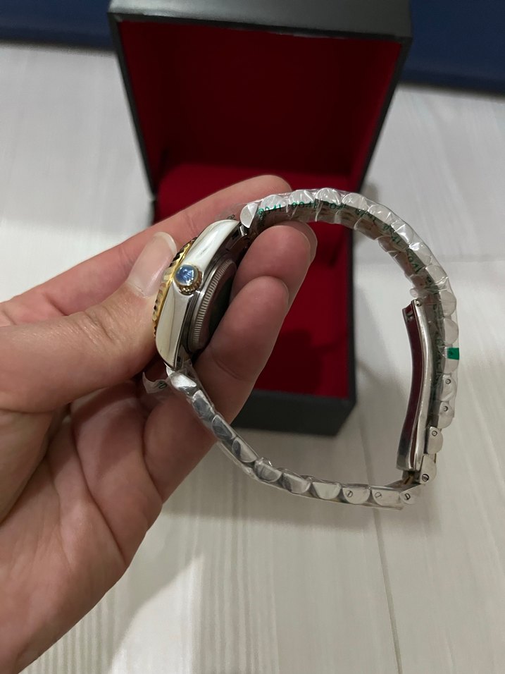 Altın Renkli Klasik Kadın Kol Saati - Görsel 5