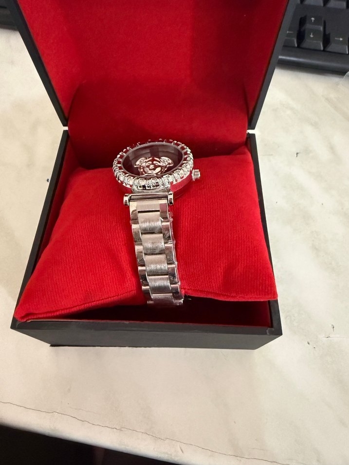 Siyah Versace Kadın Klasik Saat - Görsel 3