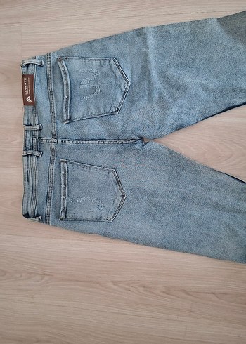 Gri Denim Mini Şort - Rahat Kesim - Görsel 5