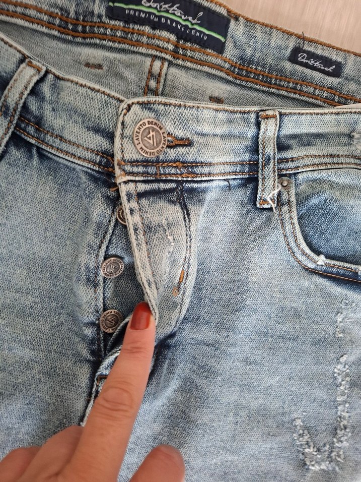 Gri Denim Mini Şort - Rahat Kesim - Görsel 4