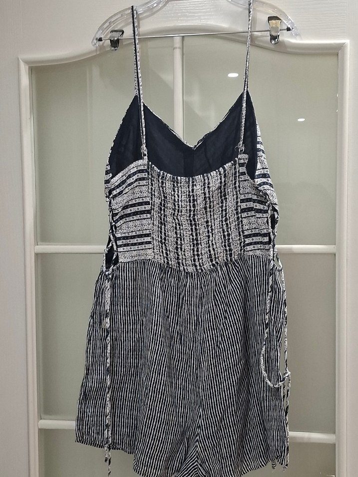 Gri Mini Askılı Pilili Tulum - Görsel 4