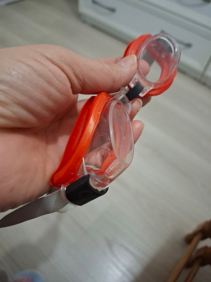 Kırmızı Ayarlanabilir Yüzme Gözlüğü - Görsel 4