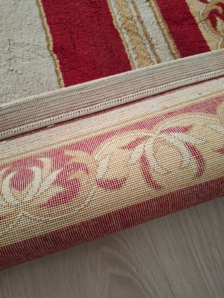 Bordo Kenarlı Açık Renkli Düz Halı yün halı - Görsel 4