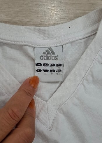 Adidas Adidas tshirt