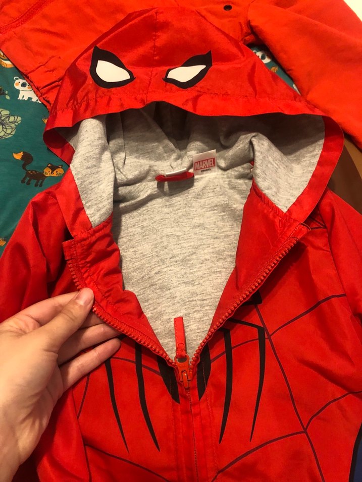 Kırmızı Baskılı Erkek Çocuk Yağmurluk - Görsel 4