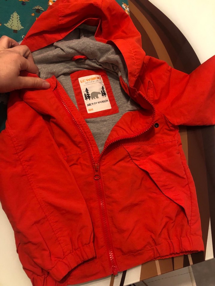 Kırmızı Fermuarlı Erkek Çocuk Yağmurluk - Görsel 4