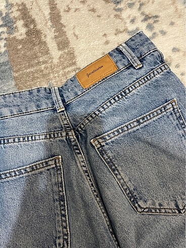 34 Beden mavi Renk Stradivarius Straight Jean